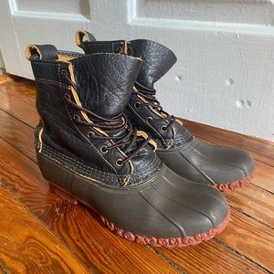 L.L. Bean Boots Women’s 8” Bison, Dark Brown/Brick Red